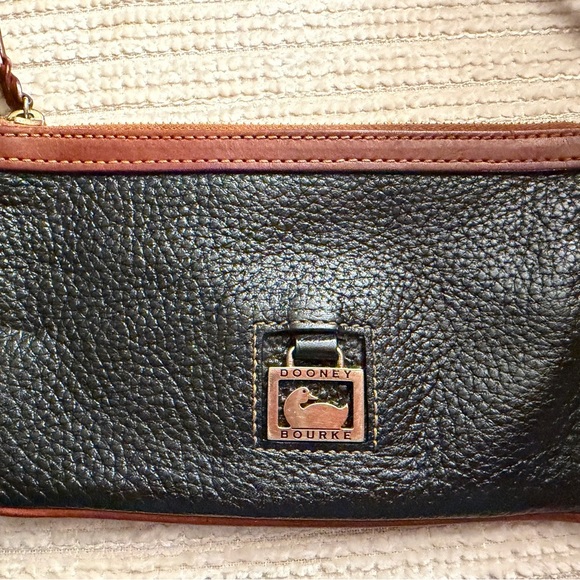 Dooney & Bourke Black and Brown Pebbled Leather Bag 8x4.5 - Picture 2 of 10